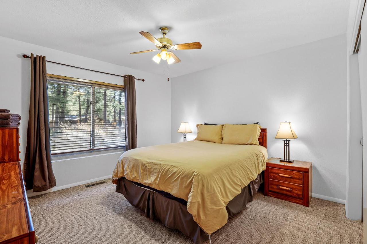 Captivating Continental Country Club Retreat With 4 Bdr And Spacious Deck! 弗拉格斯塔夫 外观 照片